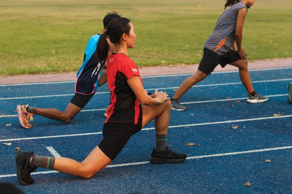 Welche spezifischen DehnÃ¼bungen fÃ¶rdern den Muskelaufbau?